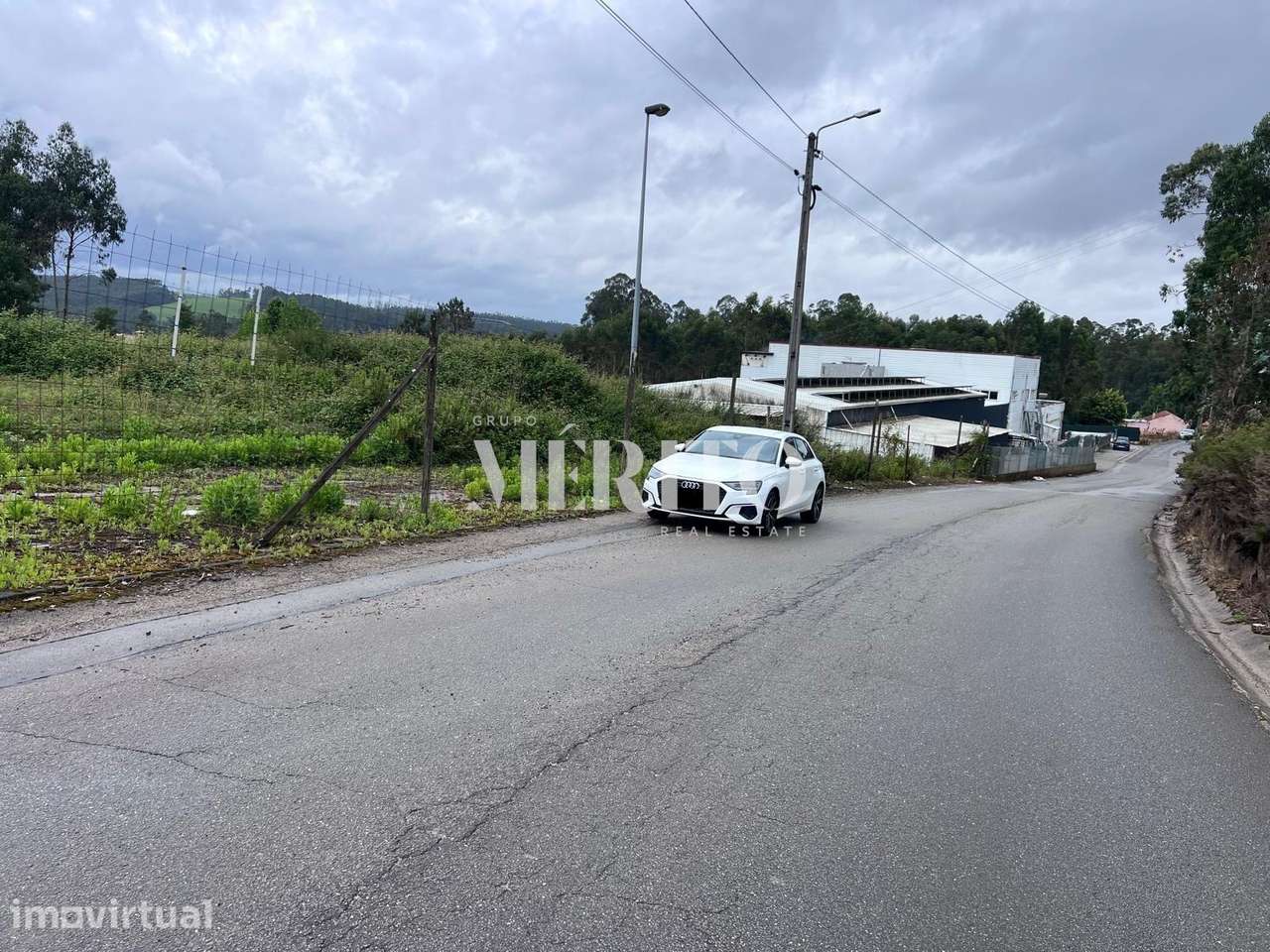 Pavilhão Industrial inserido em terreno com 1.450m2, em Vilarinho das - Grande imagem: 5/11