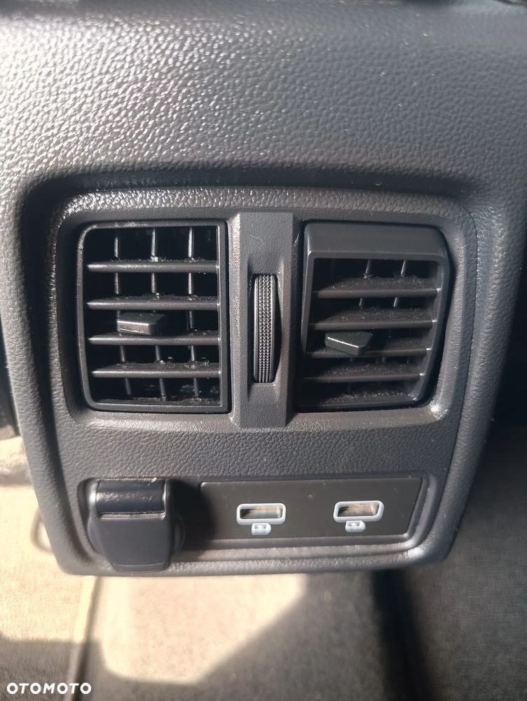 Renault Captur TCe Mild Hybrid 140 GPF TECHNO - 13