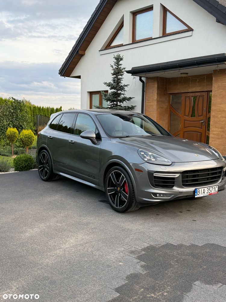 Porsche Cayenne GTS - 19