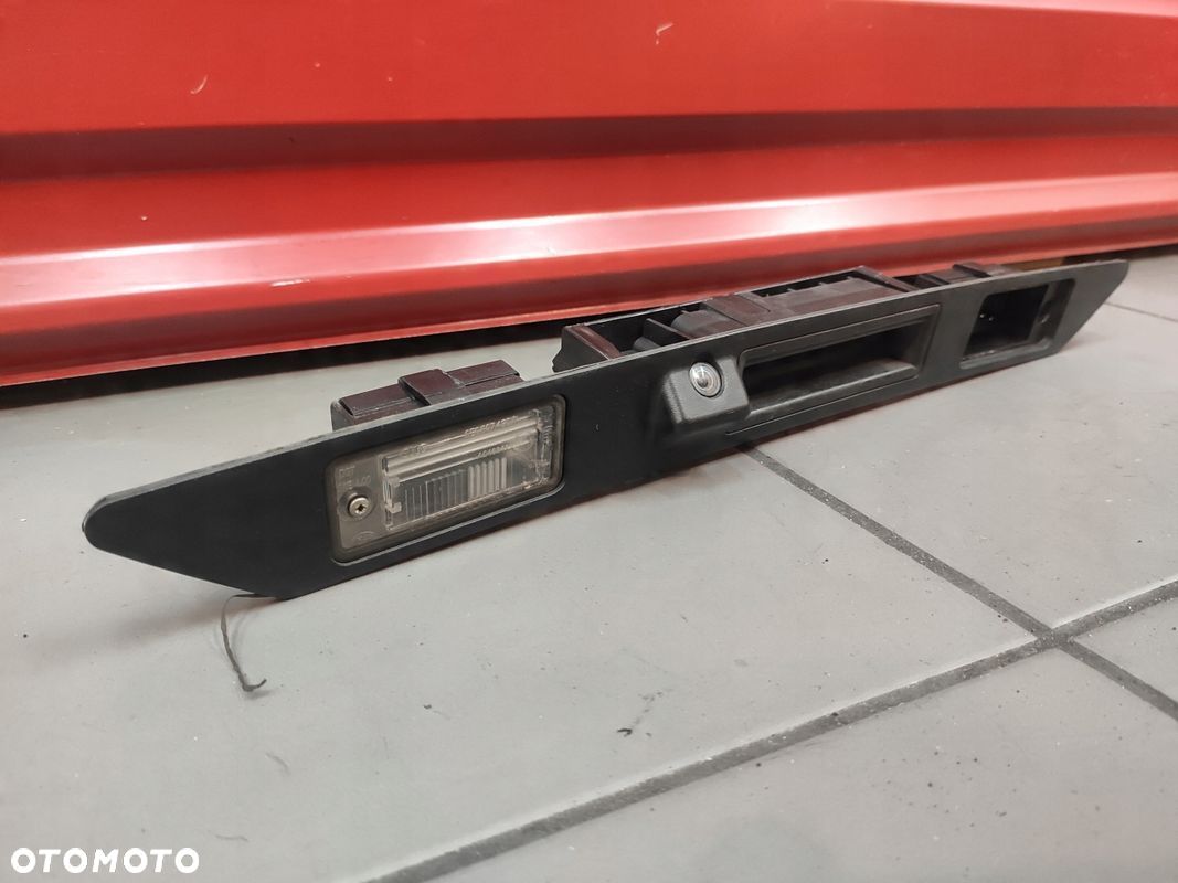 AUDI Q7 4L KAMERA BLENDA KLAPY TYLNEJ TYŁ ORYGINAŁ SPRAWNA - 1