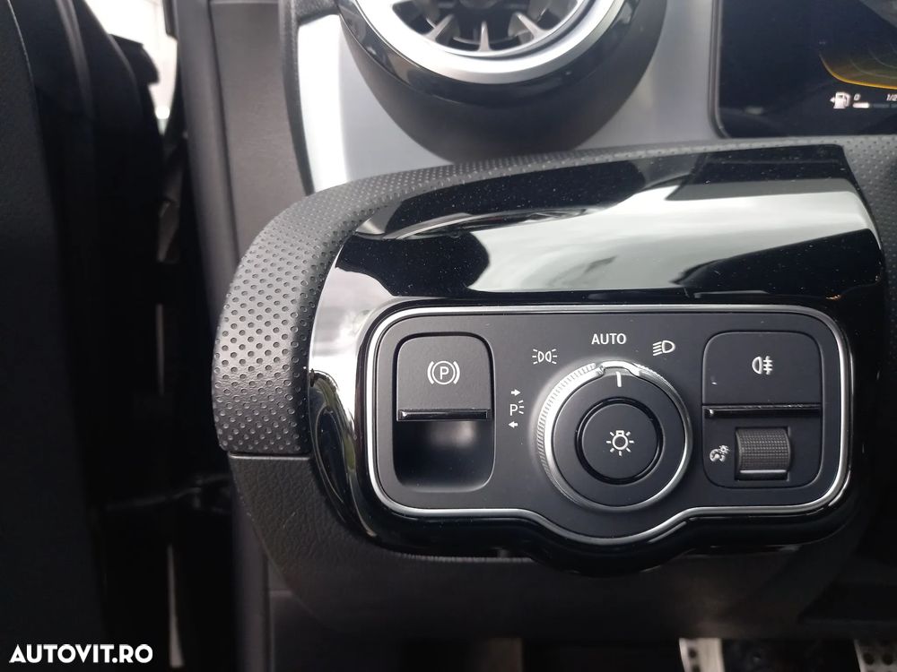 Mercedes-Benz CLA 45 AMG - 25