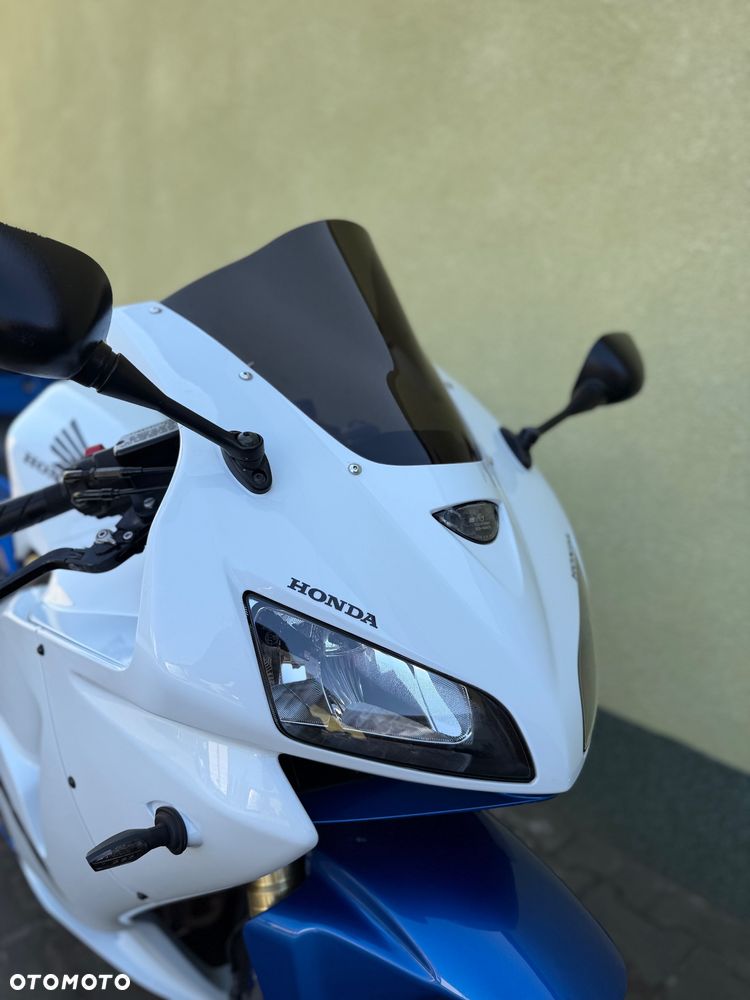 Honda CBR - 2