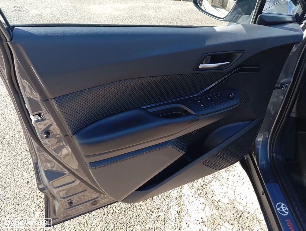 Toyota C-HR 1.8 Hybrid Comfort - 23