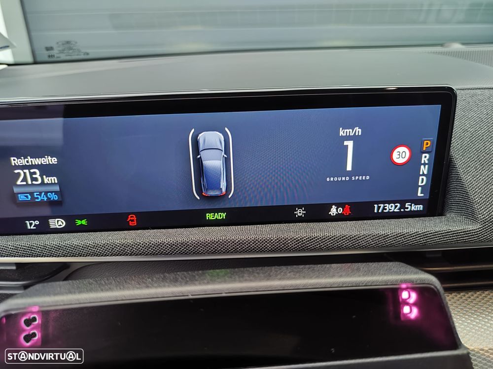 Ford Mustang Mach-E 75.7 kWh Base - 13