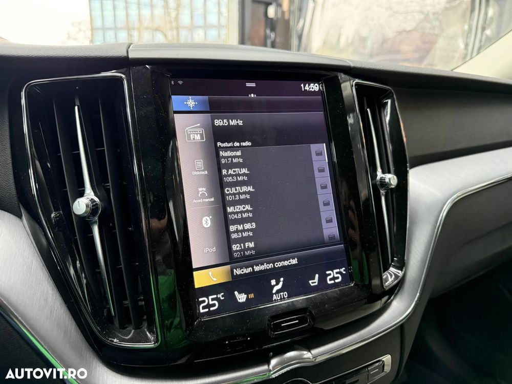 Volvo XC 60 D4 Momentum - 11