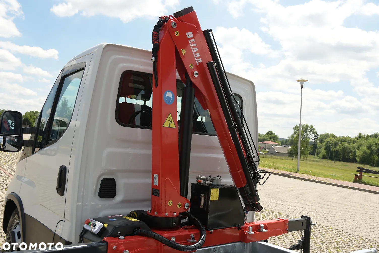 Iveco DAILY 35-180 3.0 HPI 180KM * HDS BEFARD * 2300 Udźwig * 60 tyś km! Wywrotka 3 str* Resor+Poduszka - 26