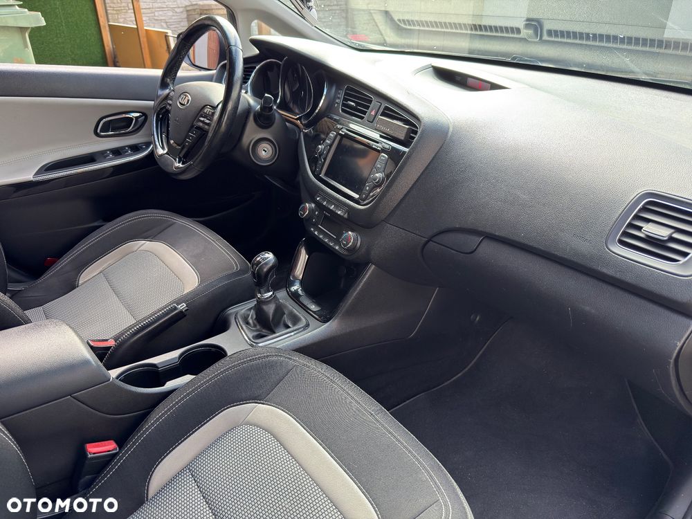 Kia Ceed 2015 photo 5