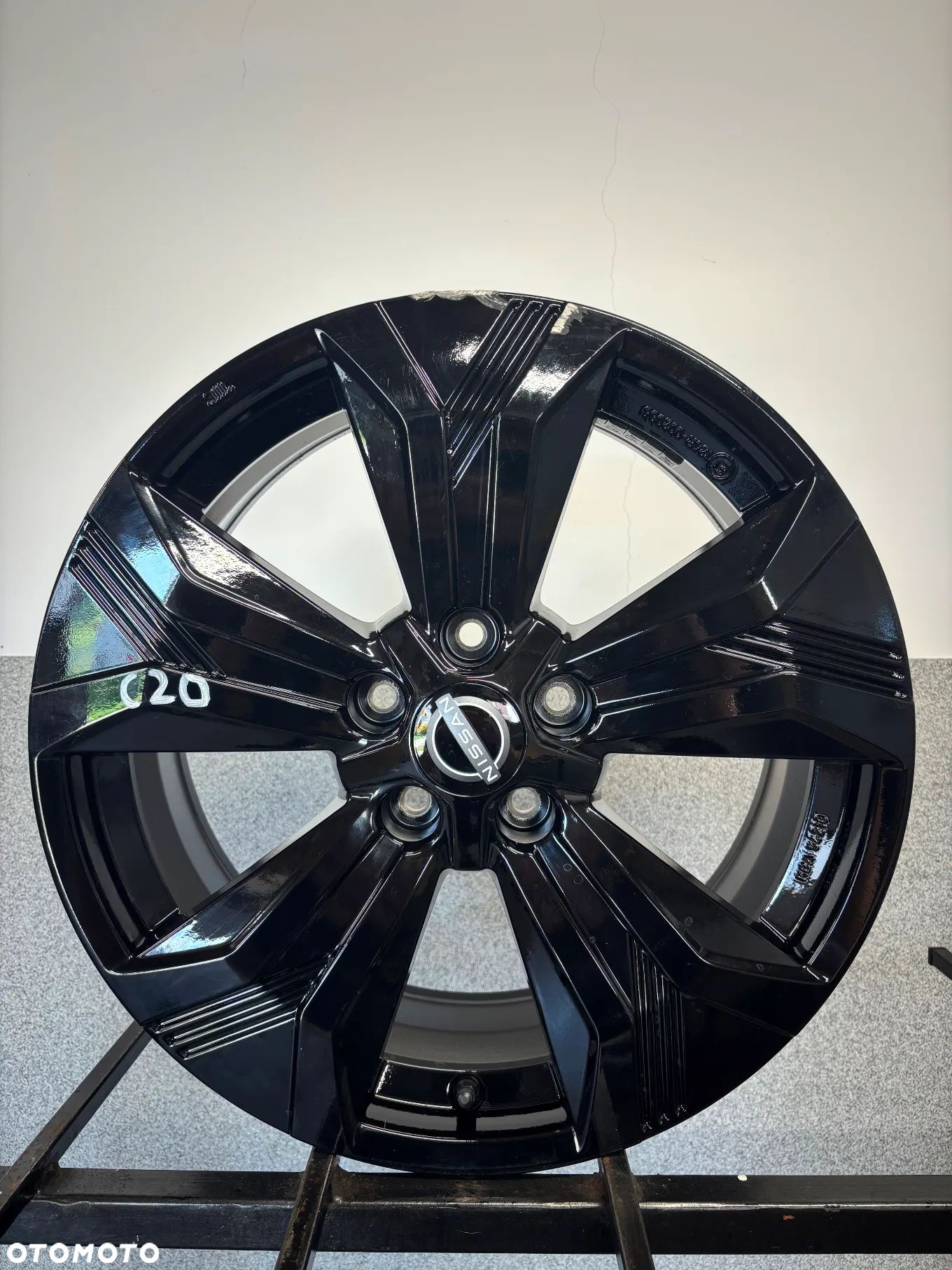 1 FELGA ALU. NISSAN X-TRAIL T32  18'' 7,5J ET40 - 1