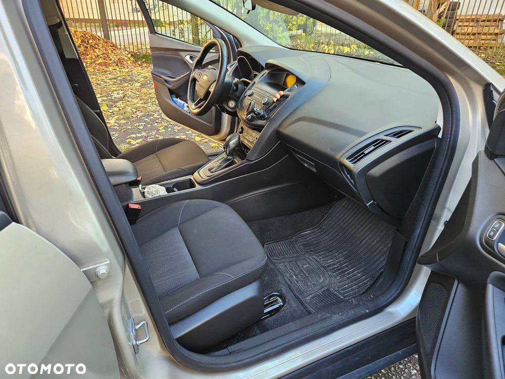 Ford Focus - 12
