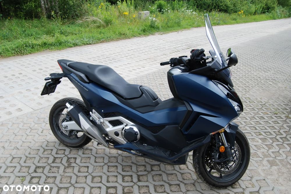 Honda NSS - 11