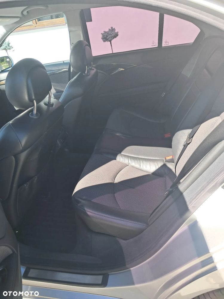 Mercedes-Benz Klasa E 320 CDI Avantgarde - 9