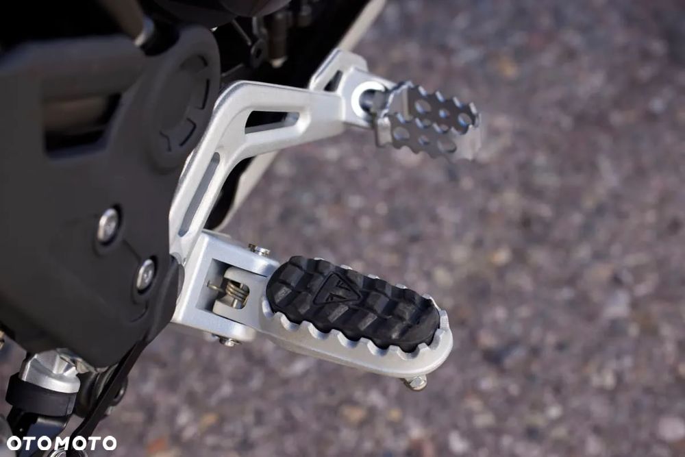 Triumph Tiger - 16