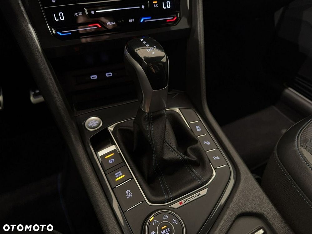 Volkswagen Tiguan - 34