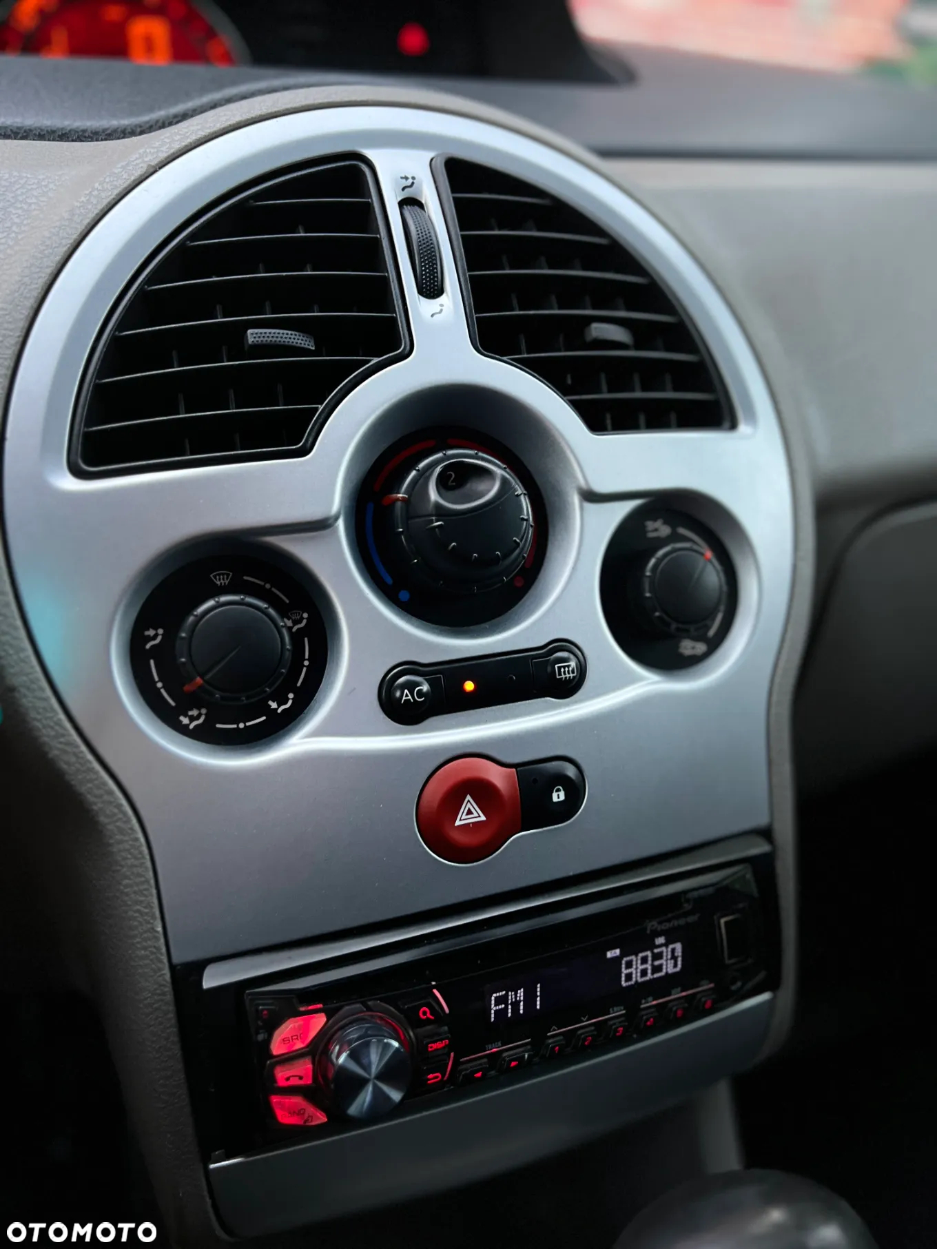 Renault Modus - 21