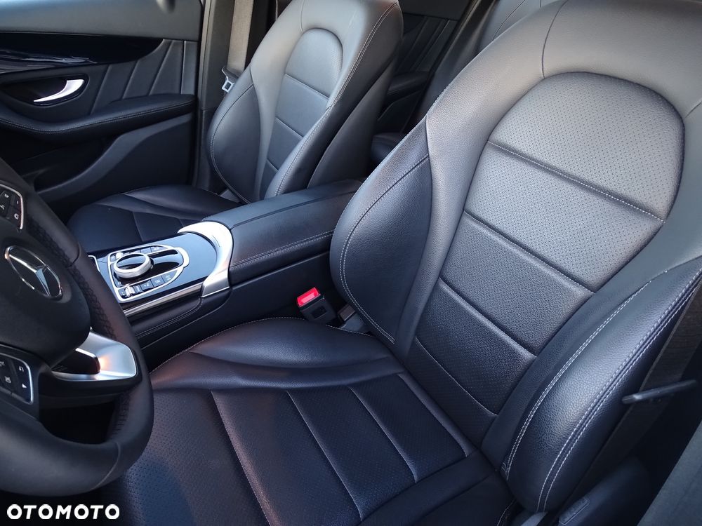 Mercedes-Benz GLC 250 4Matic 9G-TRONIC - 20