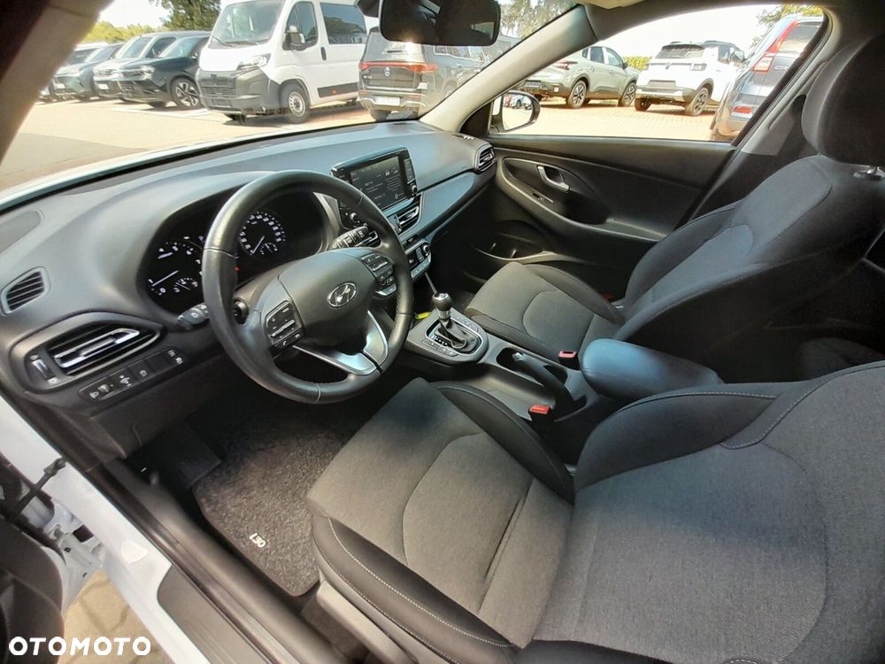 Hyundai i30 1.5 T-GDI 48V Smart DCT - 11