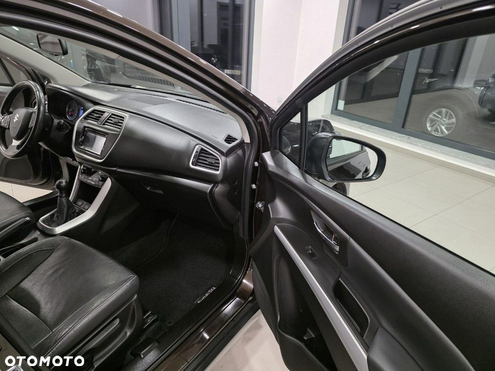 Suzuki SX4 S-Cross 1.6 XLED - 19