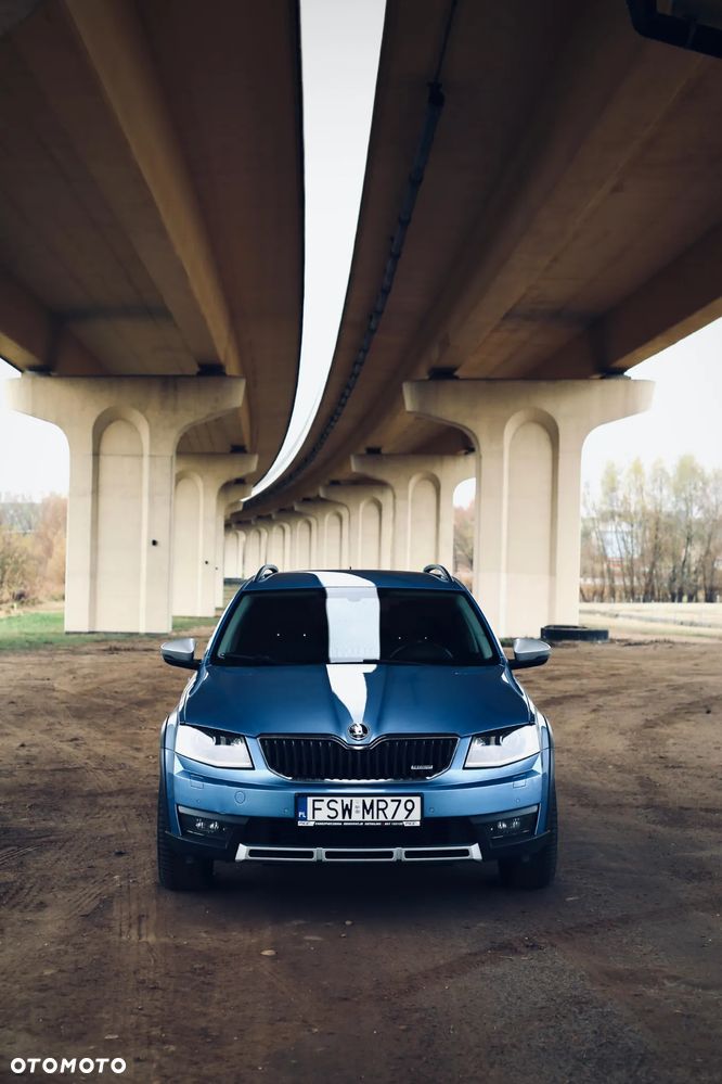 Skoda Octavia Scout 2.0 TDI 4x4 DSG - 4