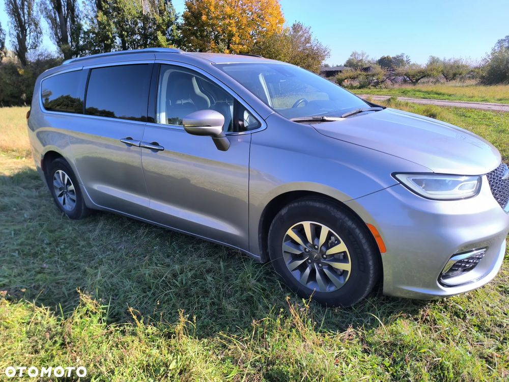 Chrysler Pacifica - 15