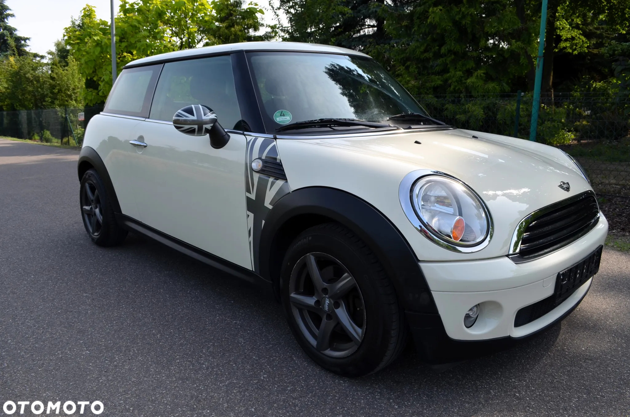 MINI ONE - 4