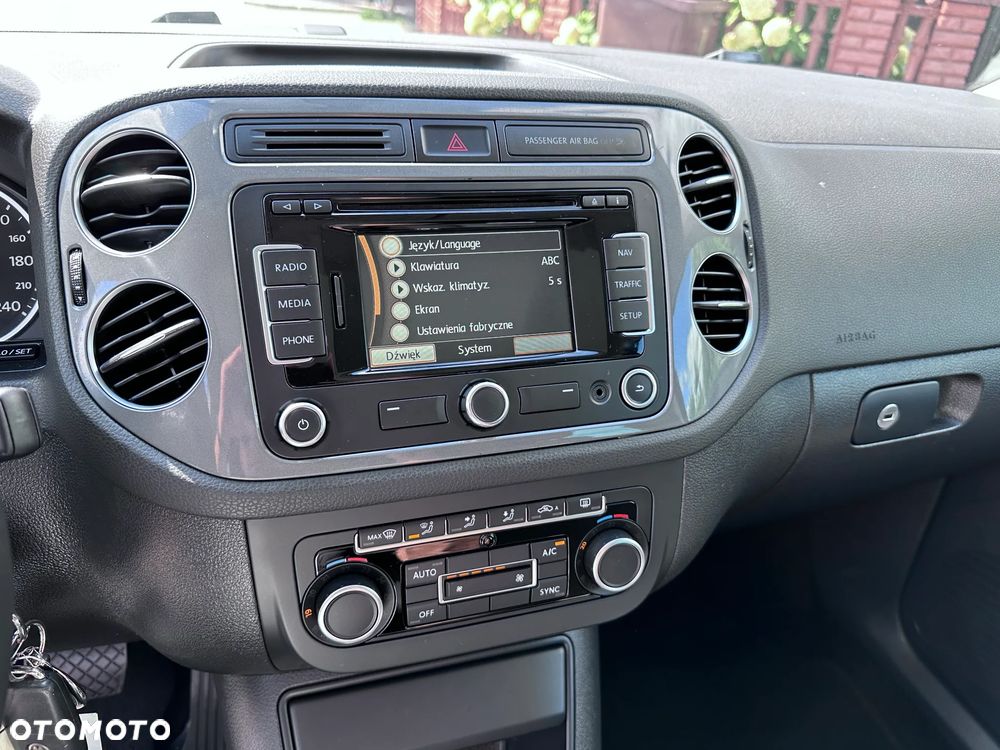 Volkswagen Tiguan - 13