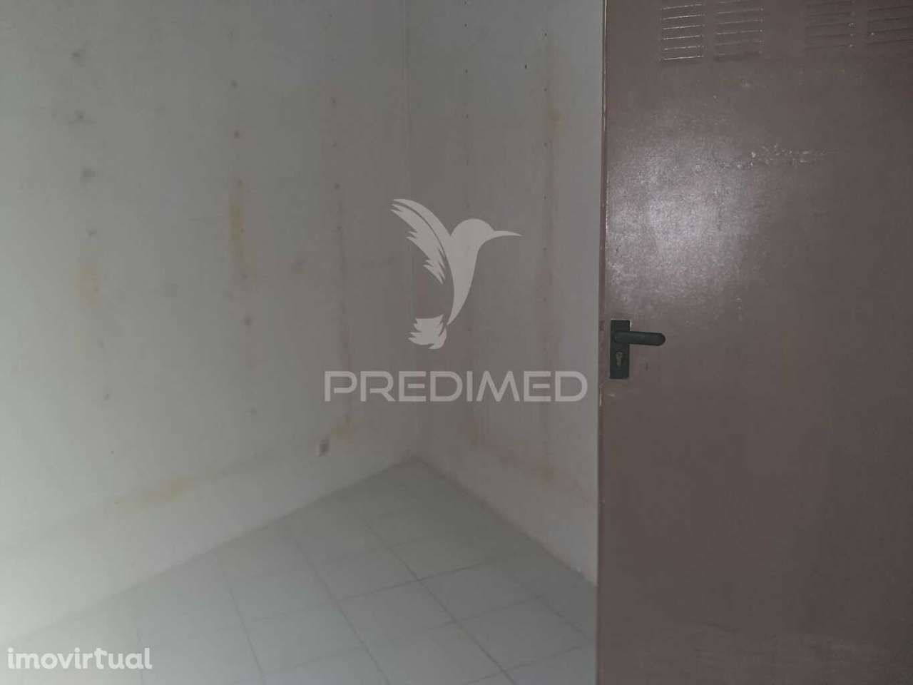 Loja Comercial na Cova da Piedade - Grande imagem: 5/9