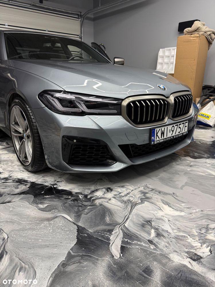 BMW Seria 5 M550i xDrive - 9