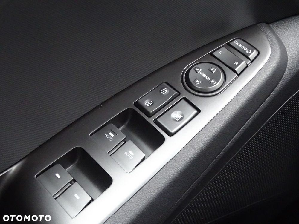 Hyundai IONIQ - 28