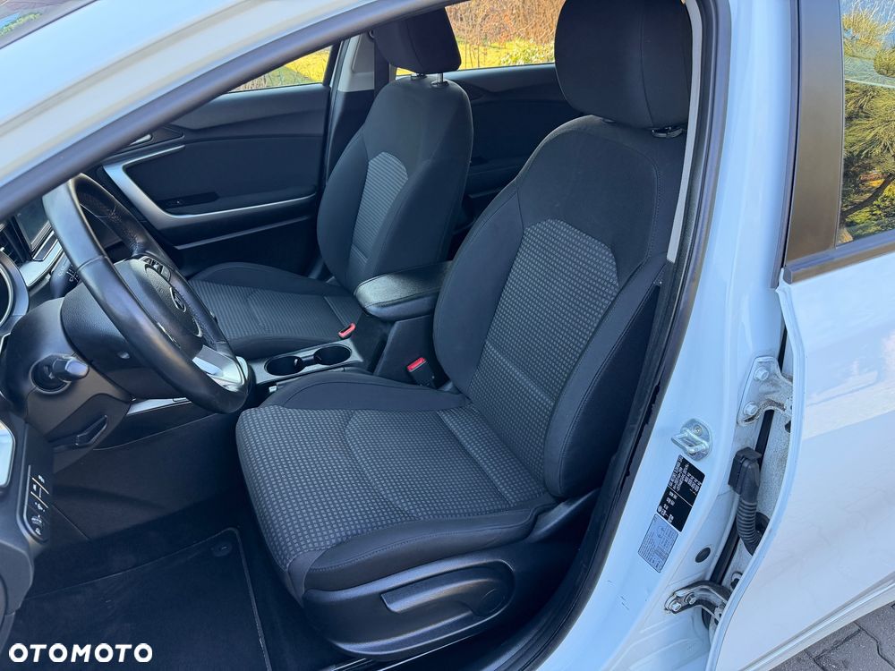 Kia Ceed 1.4 L Business Line Plus - 21