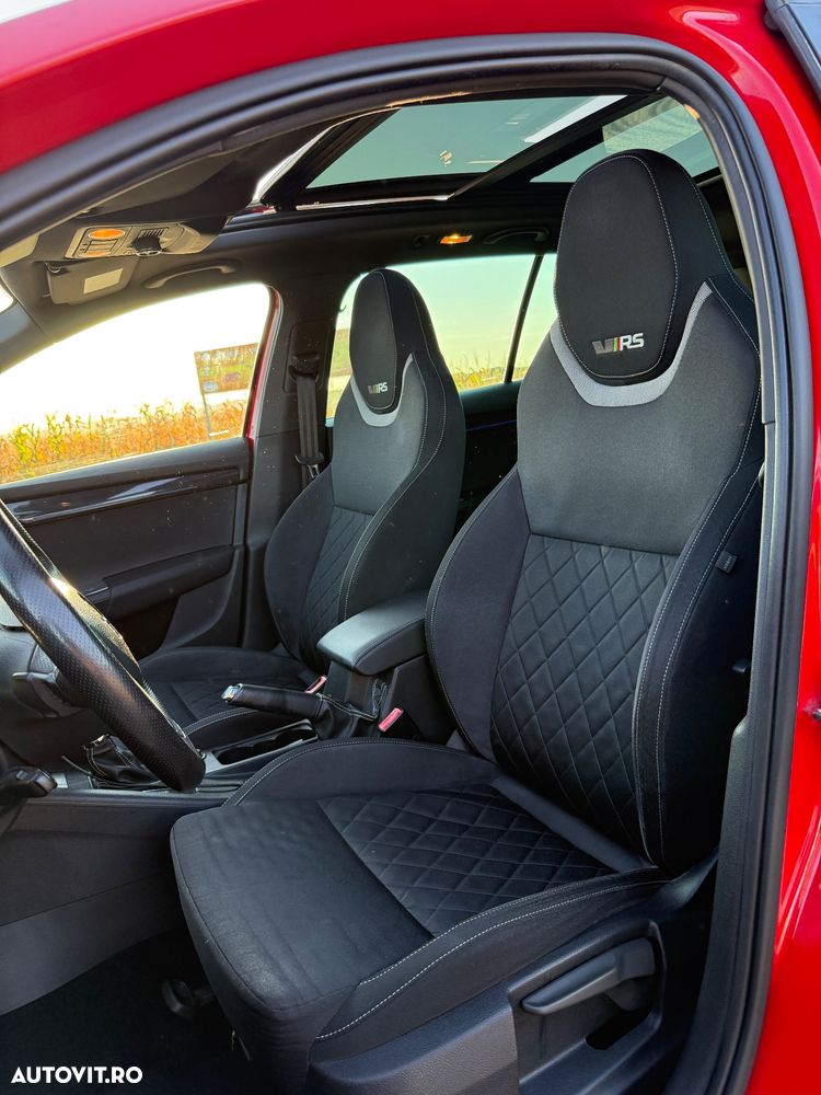 Skoda Octavia 2.0 TDI DSG RS - 12