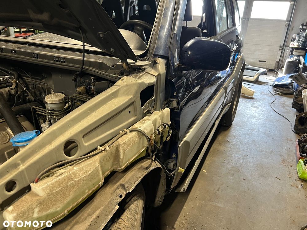 Suzuki grand vitara 2.0b 2004r na części - 7