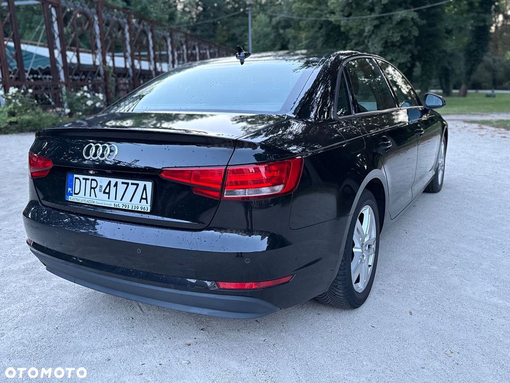 Audi A4 Limousine 2.0 TDI ultra design - 11