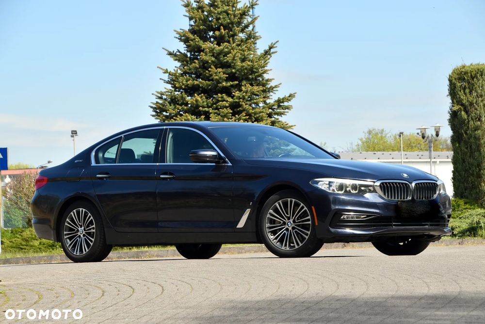 BMW Seria 5 530e iPerformance xDrive Luxury Line - 4
