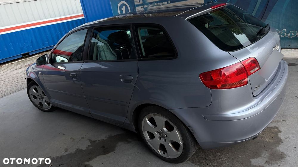 Audi A3 Sportback - 4