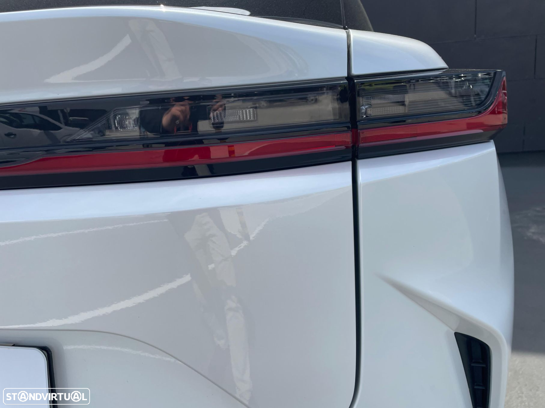 Lexus RZ 450e Executive Plus - 8