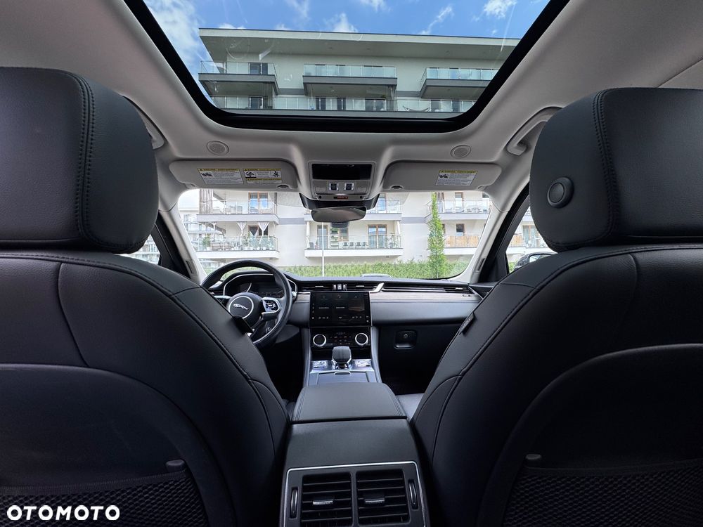 Jaguar F-Pace - 13