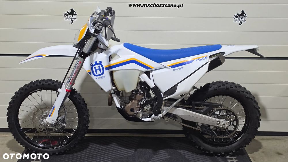 Husqvarna FE - 9