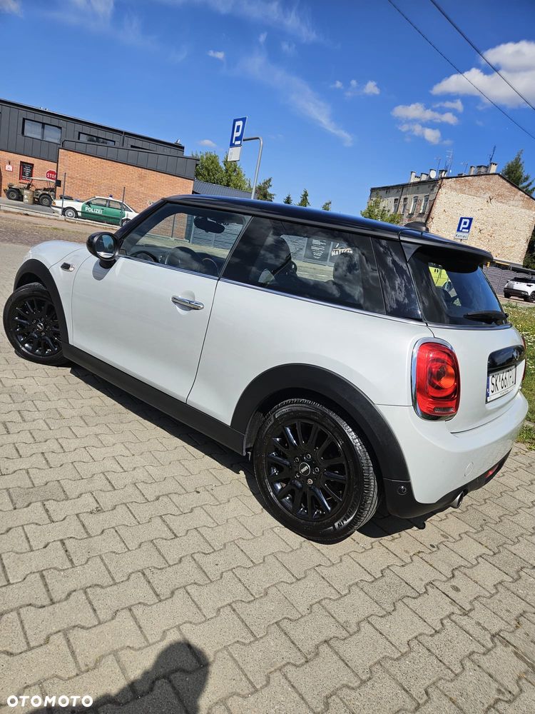 MINI Cooper Standard - 2