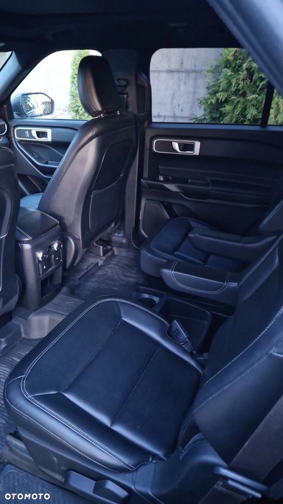 Ford Explorer - 14