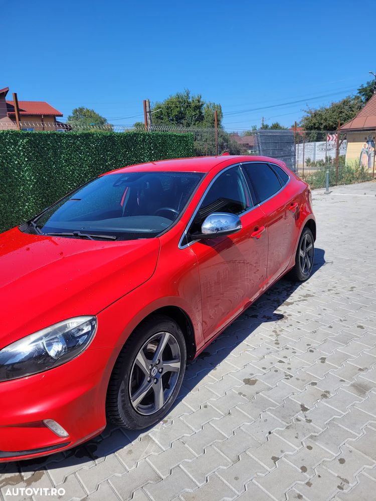 Volvo V40 D4 VEA R-Design - 2