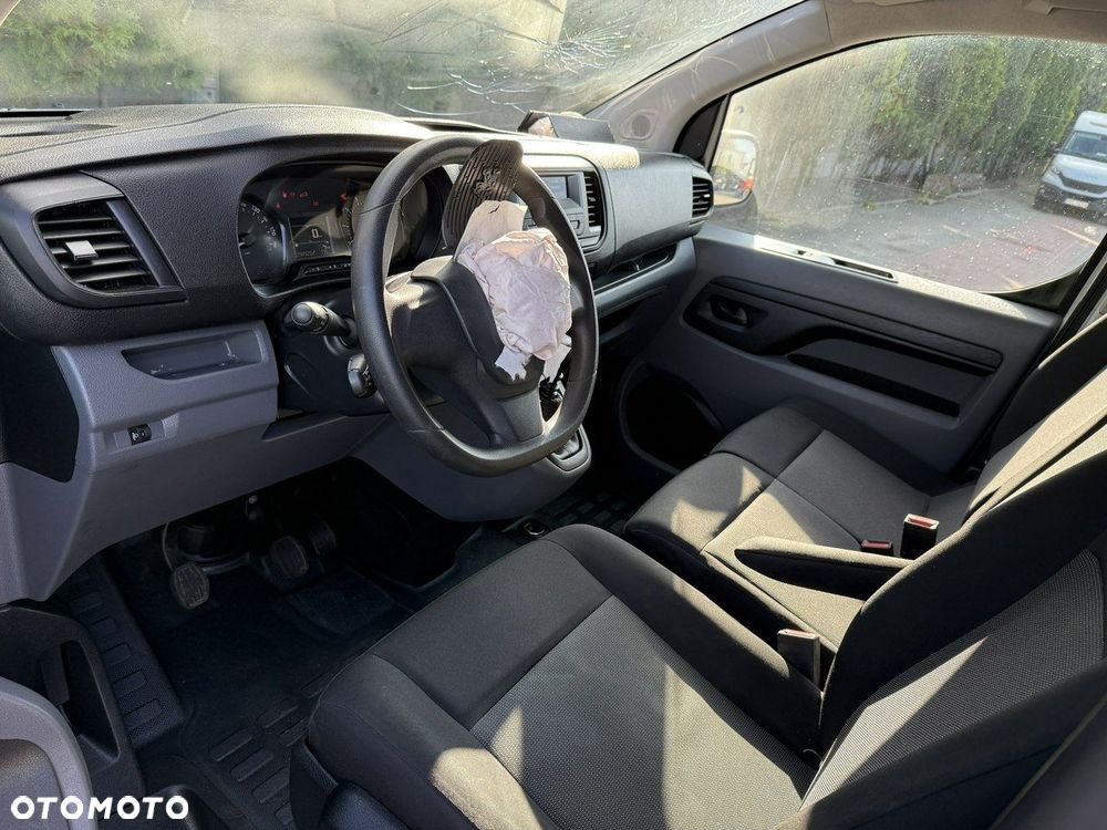 Peugeot Expert - 8