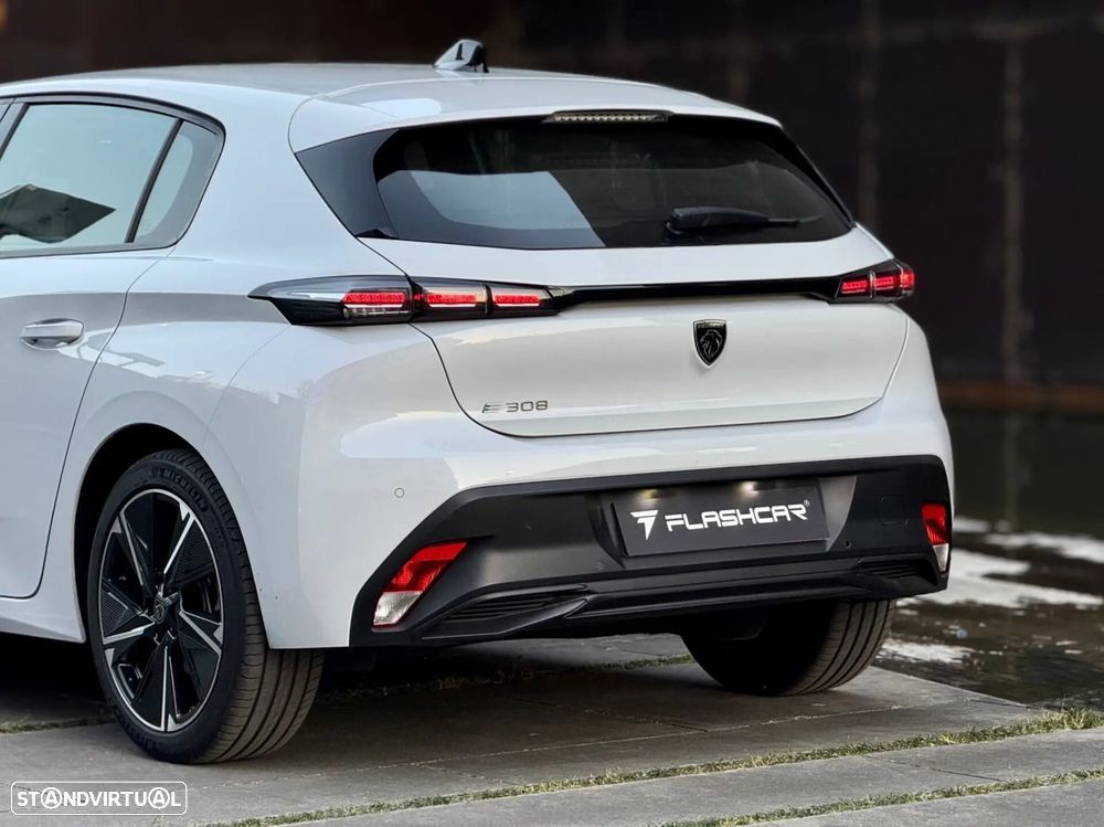 Peugeot e-308 54 kWh Style - 10