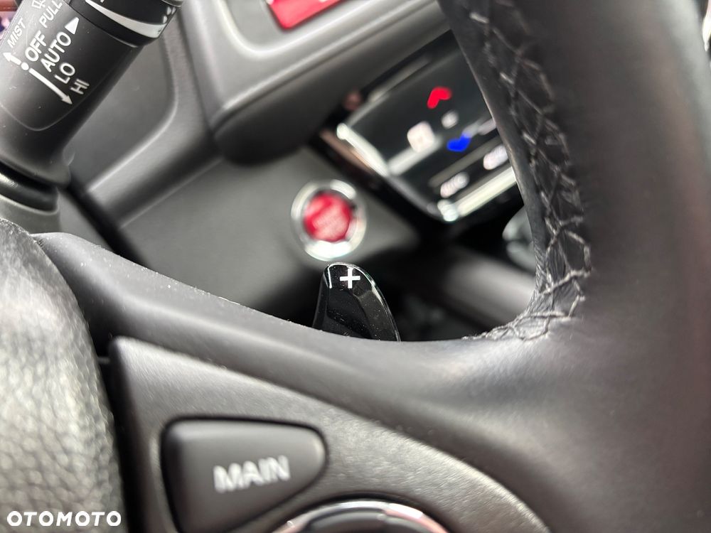 Honda HR-V 1.5 i-VTEC CVT Executive - 23