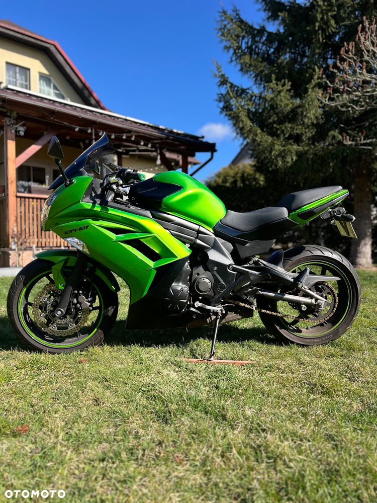 Kawasaki ER - 16