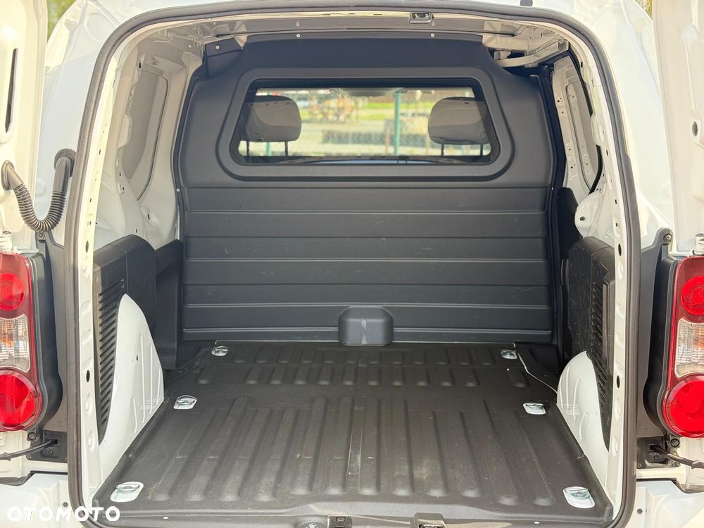 Citroën Berlingo 1.6 HDI 2017r* Klima* Serwisowany 150 tkm - 14