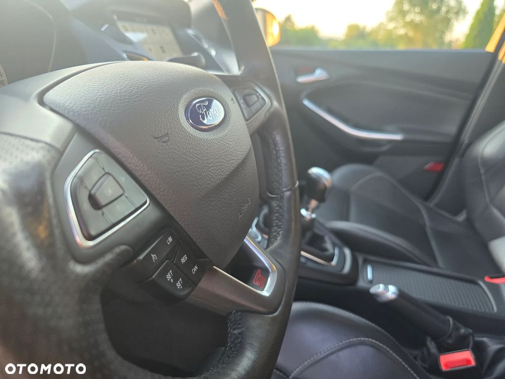 Ford Focus - 22