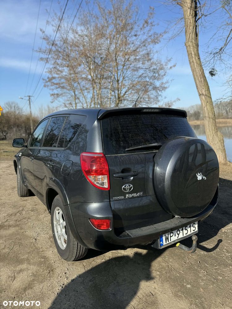 Toyota RAV4 2.2 D-4D Sol 180 - 8