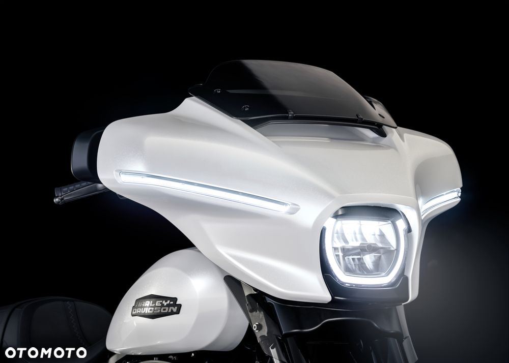 Harley-Davidson Touring Street Glide - 14