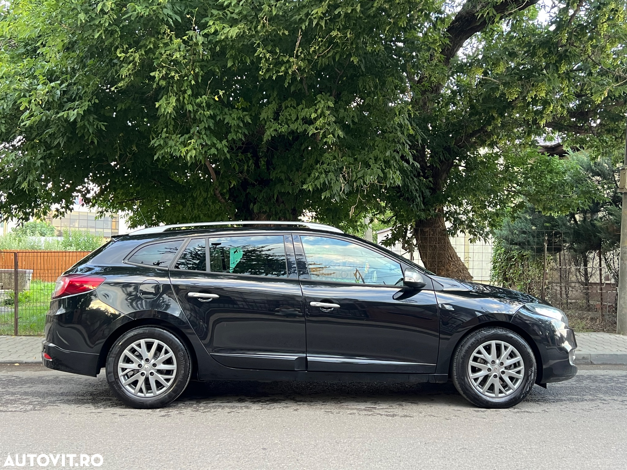 Renault Megane BLUE dCi 115 BOSE EDITION - 7