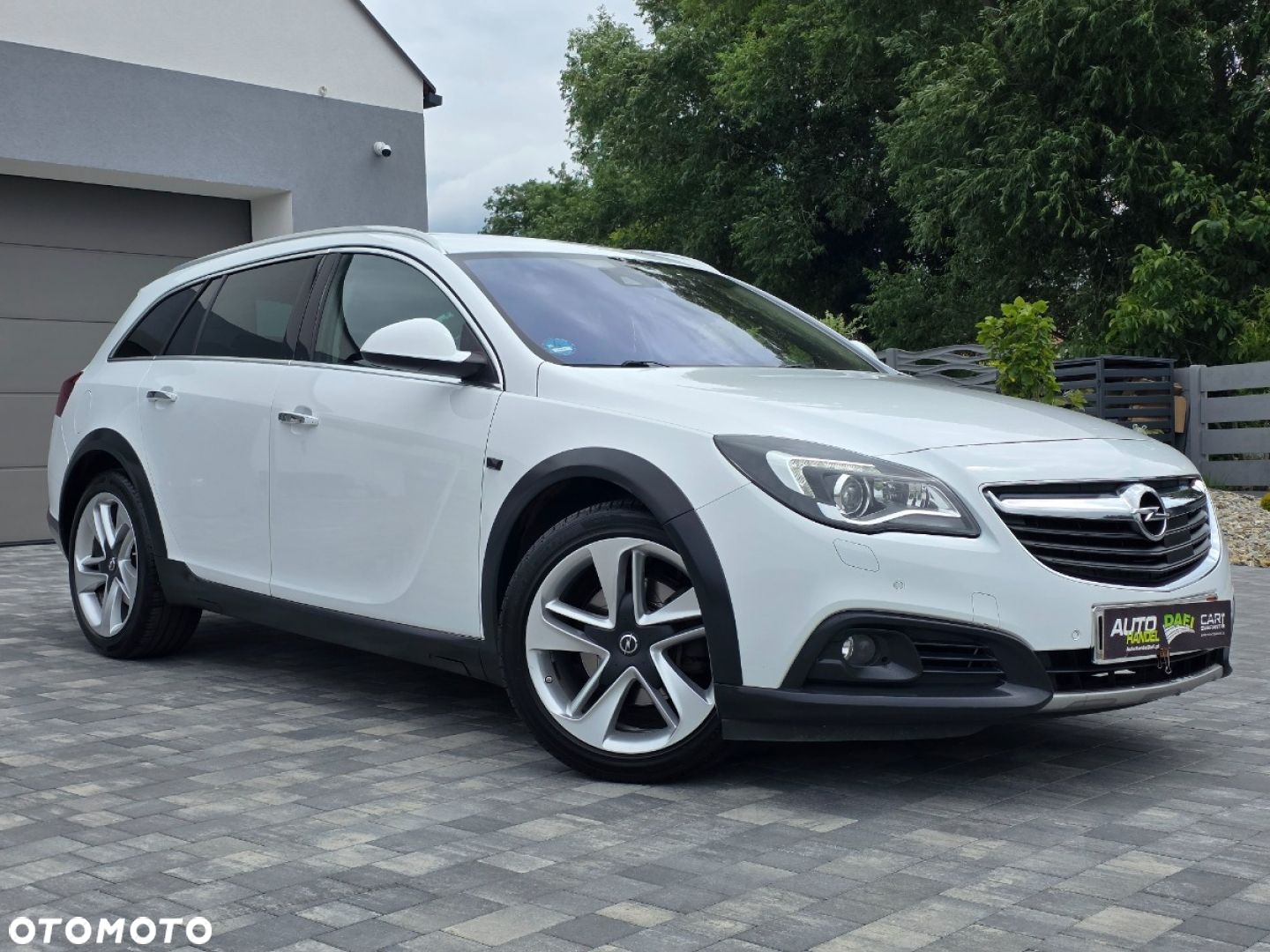 Opel Insignia - 2